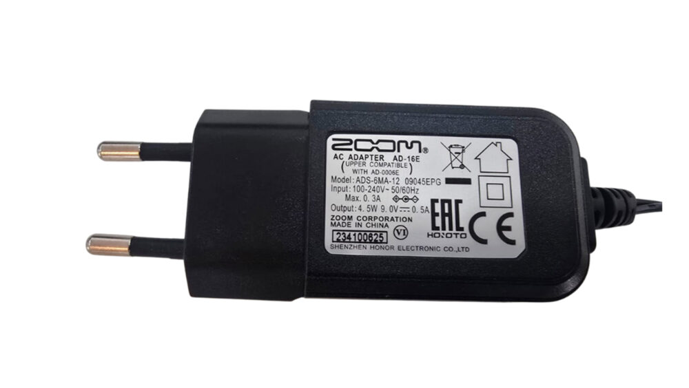Zoom AD-16E™ – Comprar no Brasil | Royal Music Store