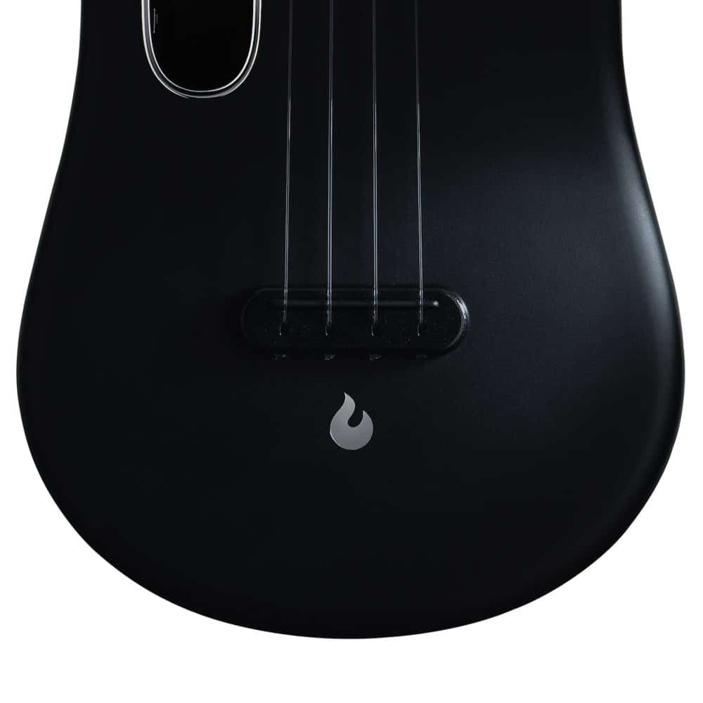 LAVA U – Tenor Black « Royal Music